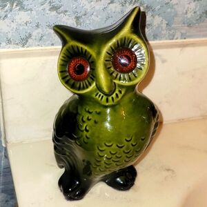 Cute Owl statue